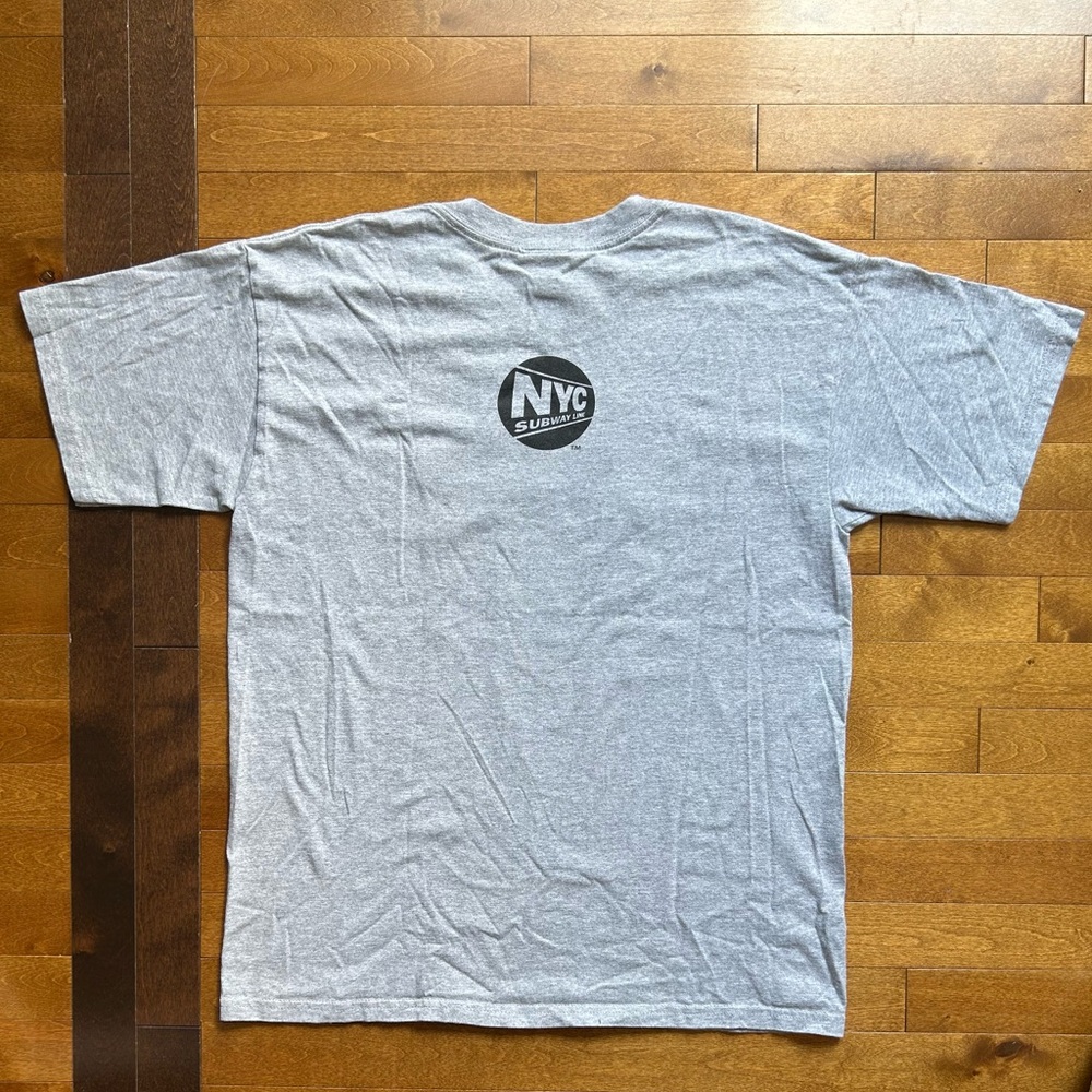 Harlem NYC Subway Line Gray T-Shirt Size Large - Picture 5 of 6